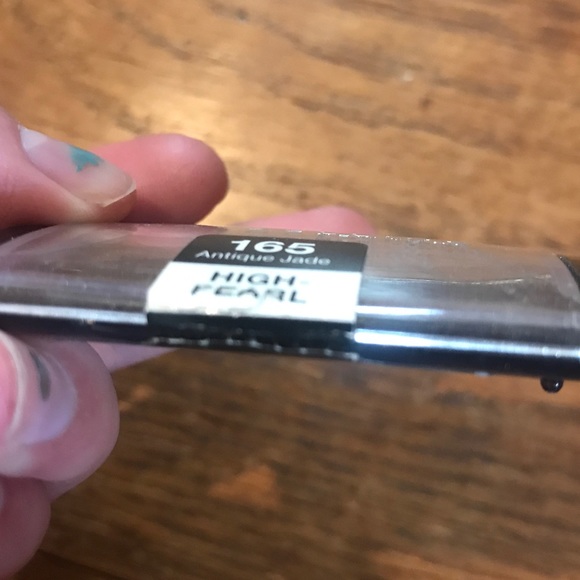 *NEW* Maybelline High Pearl Single Eyeshadow - Picture 4 of 4